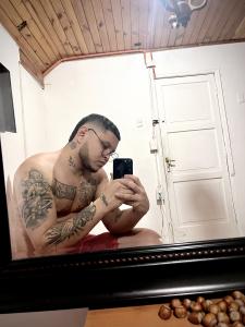 613967239: Chico busca chica en Guipúzcoa