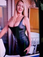 672874493: Chica busca chico en Barcelona