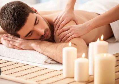 605367143: Chica busca chico en Zaragoza