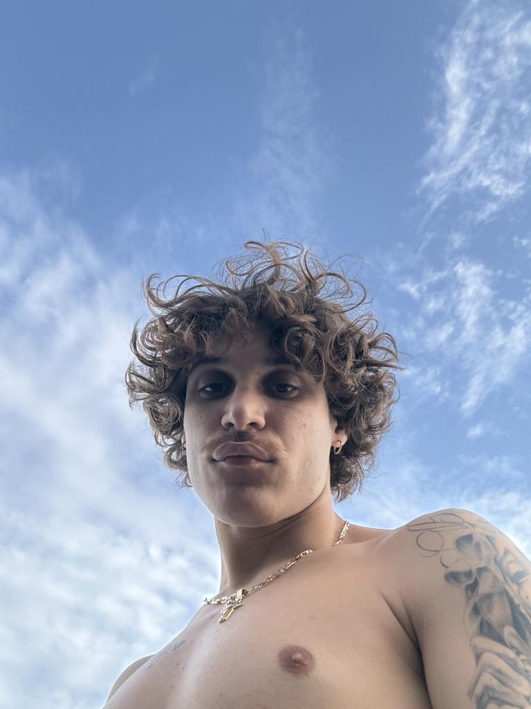 Chico busca chica en Málaga: 