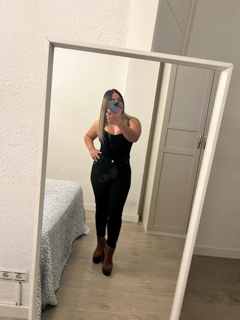 Chica busca chico en Huesca: 