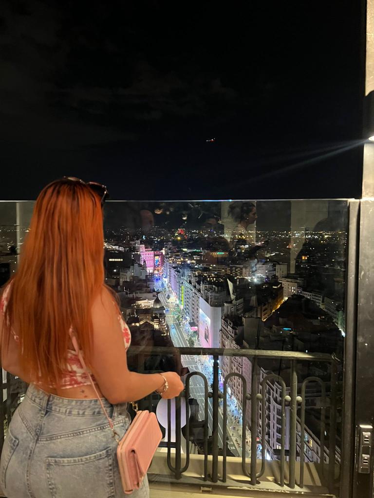 641076011: Chica busca chico en Cantabria