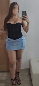 687066295: Chica busca chico en Sevilla