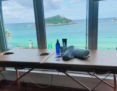 654331410: Chica busca chico en Barcelona