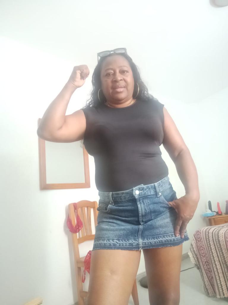 Chica busca chico en Sevilla: 