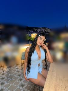 Chica busca chico en Granada: 