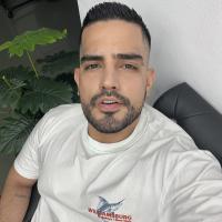 663472731: Chico busca chica en Barcelona