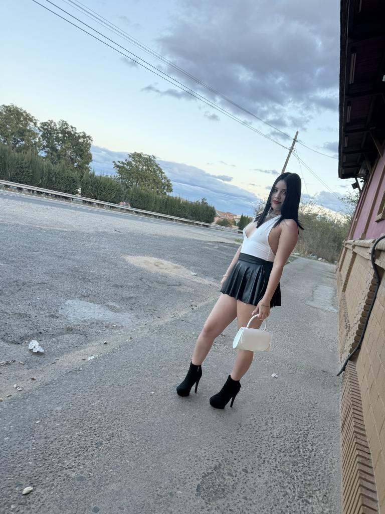 664634139: Chica busca chico en Zaragoza