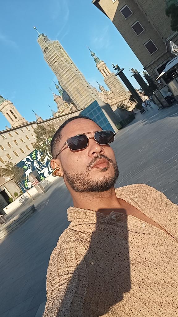 Chico busca chica en Zaragoza: 