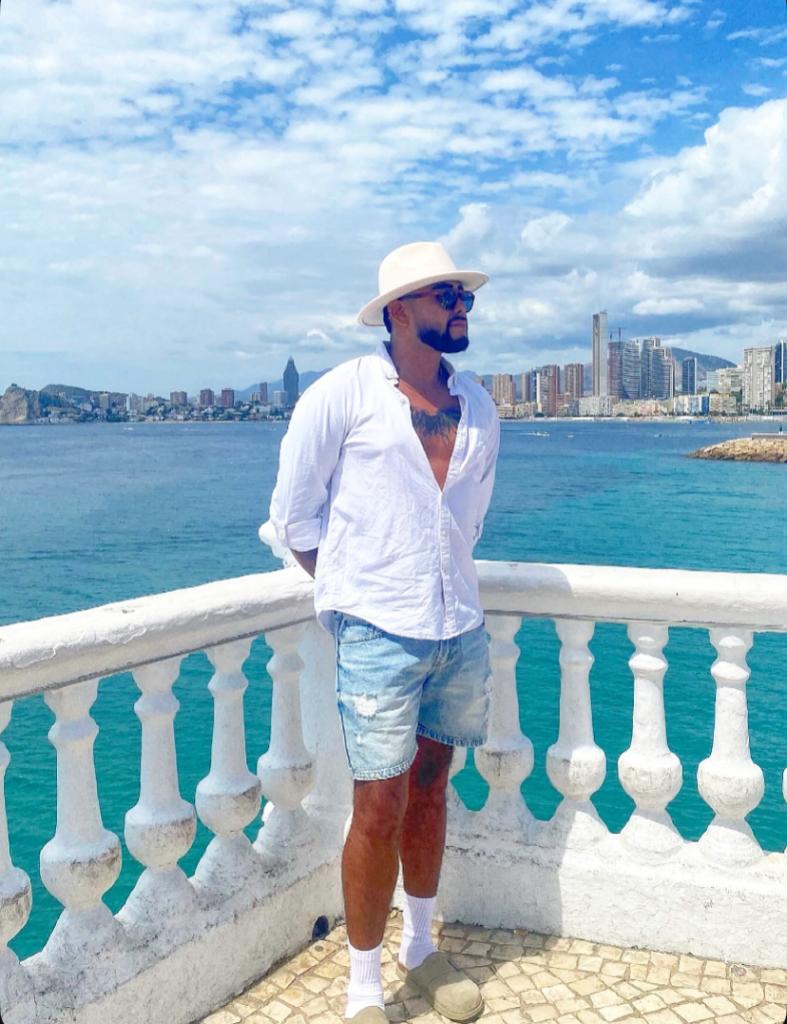 Chico busca chica en Castellón: 