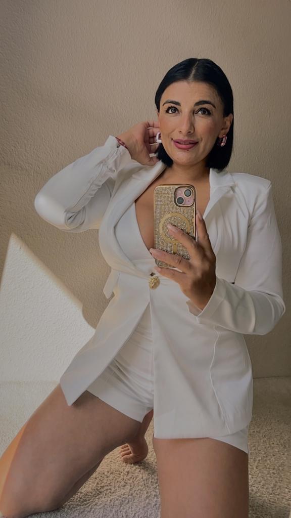 Chica busca chico en Almería: 