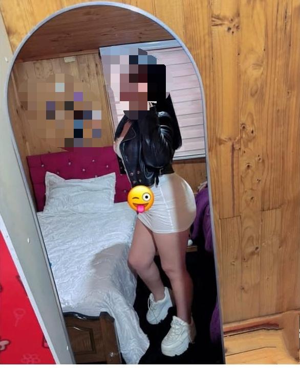 624302743: Chica busca chico en Sevilla