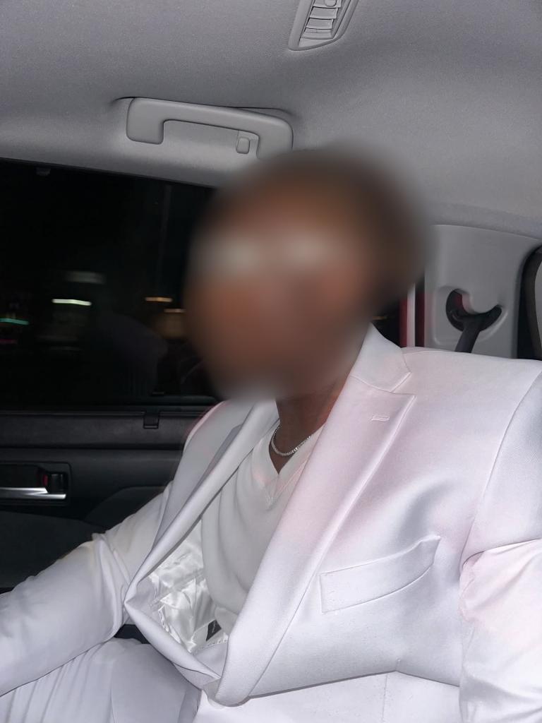 Chico busca chica en Sevilla: 