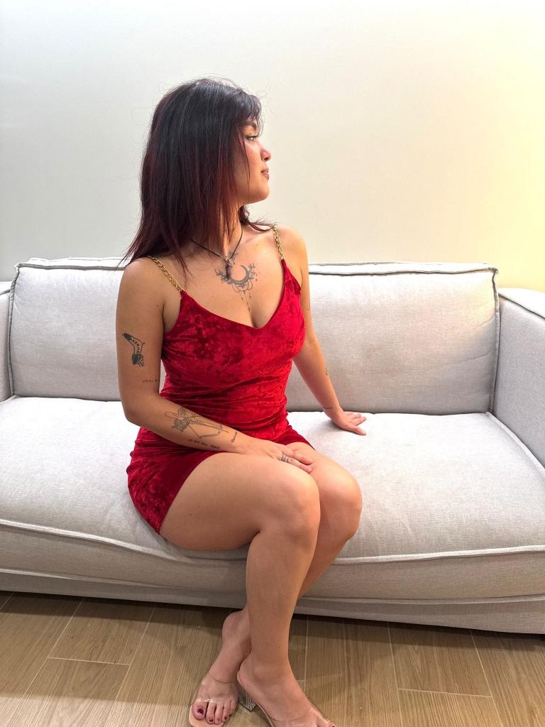 Chica busca chico en Granada: 