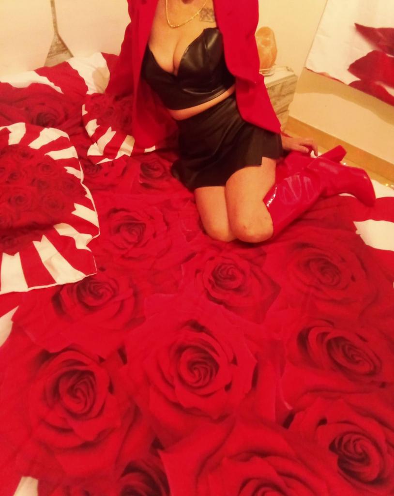 Chica busca chico en Murcia: 