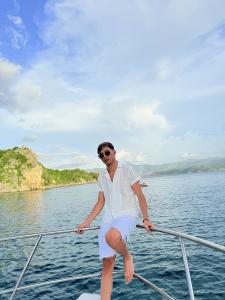 663936078: Chico busca chica en Ibiza