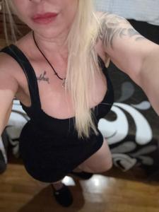 663737174: Chica busca chico en Asturias