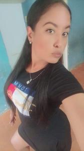 672946815: Chica busca chico en Sevilla