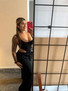 663773460: Chica busca chico en Cádiz