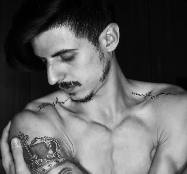 Chico busca chica en Sevilla: 