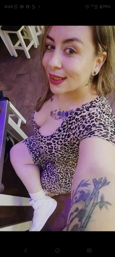 Chica busca chico en Huelva: 