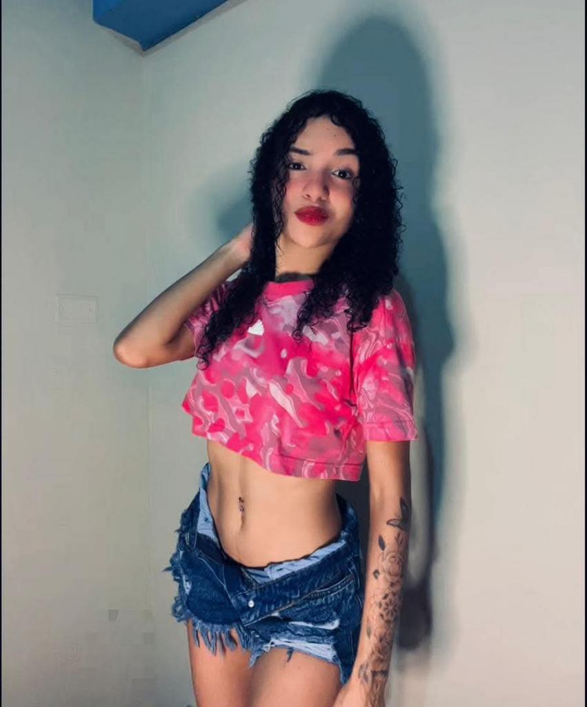 Chica busca chico en Valencia: Chica busca chico