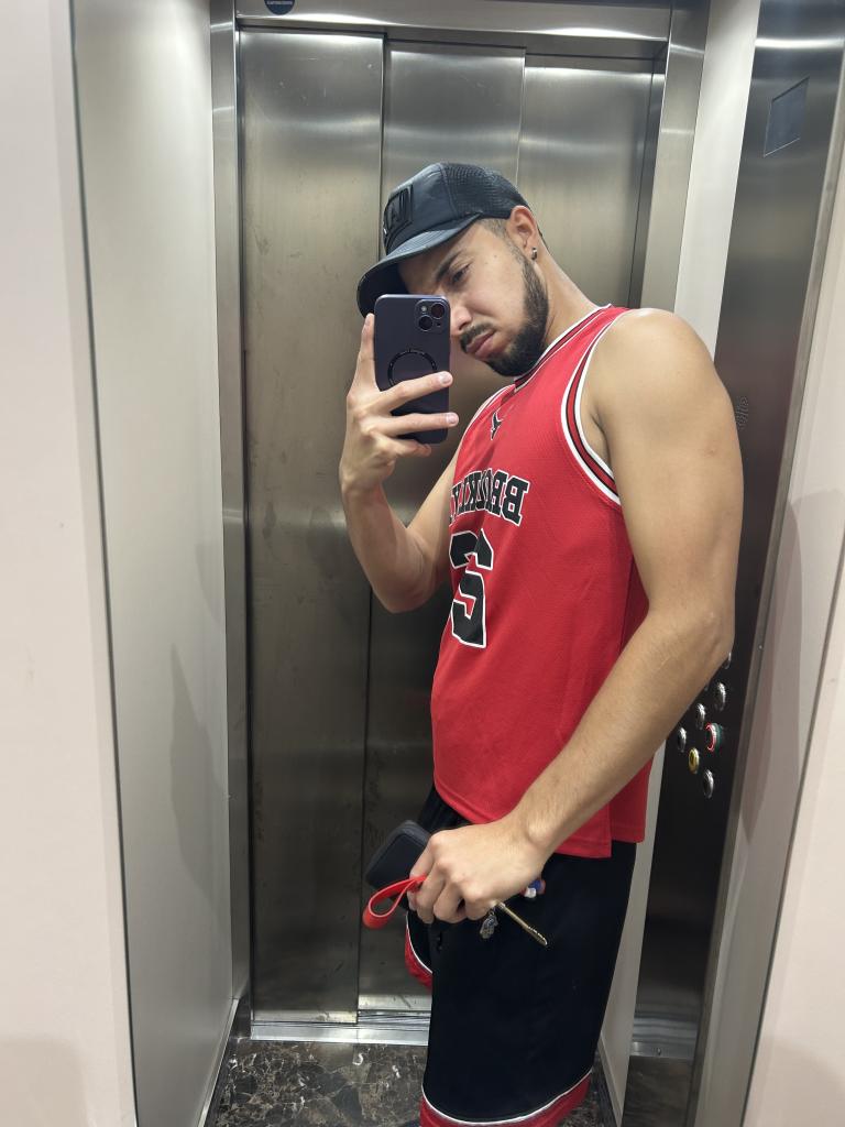 604118311: Chico busca chica en Asturias