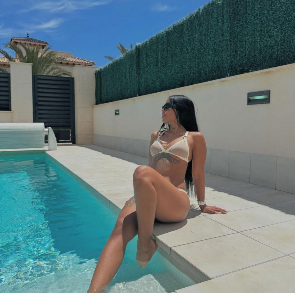 Chica busca chico en Almería: 