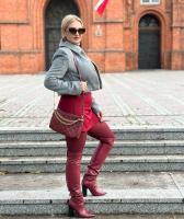 653558889: Chica busca chico en Murcia