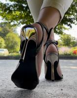 643272294: Chica busca chico en Sevilla