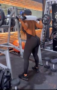 Chica busca chico en Cádiz: 