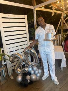 Chico busca chica en Las Palmas: 