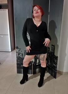 613764361: Chica busca chico en Barcelona