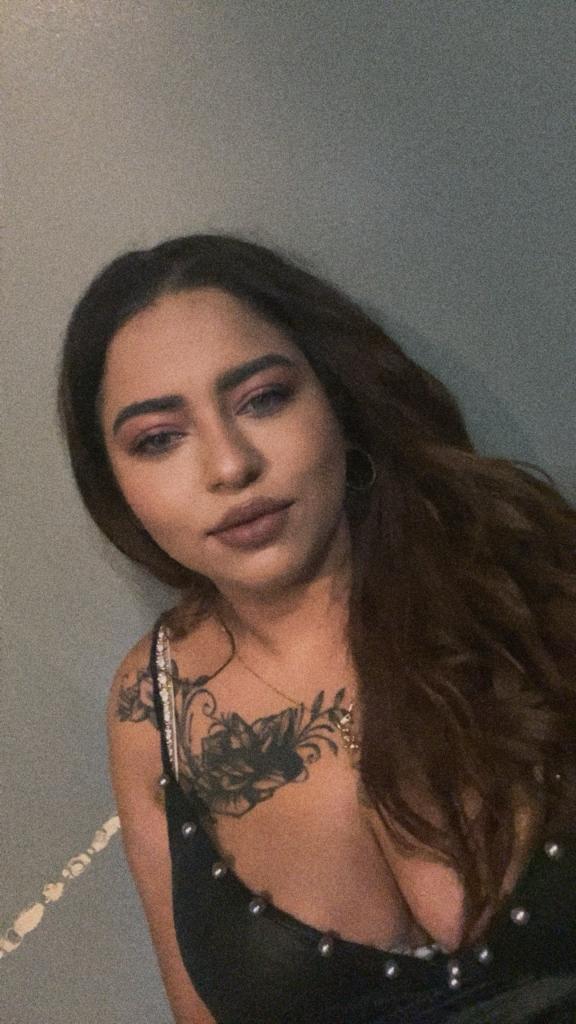 671653997: Chica busca chico en Navarra