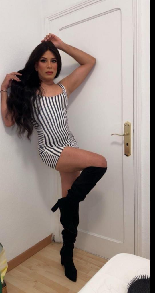 647043668: Transexual en Las Palmas