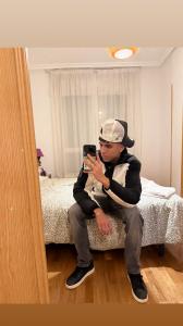 614520794: Chico busca chica en León