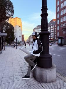 614520794: Chico busca chica en León