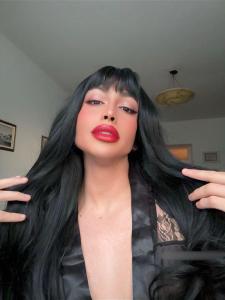 631058869: Travesti en Valencia