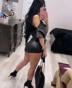 604133088: Chica busca chico en Gerona