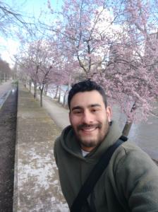 615974819: Chico busca chica en Lérida