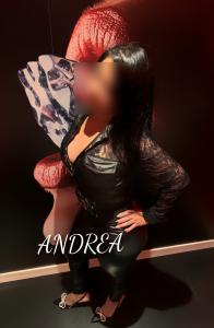 679780719: Chica busca chico en La Coruña