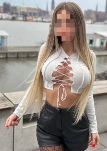 641357212: Chica busca chico en La Coruña