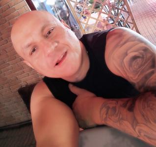 Chico busca chica en Málaga: 