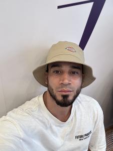 Chico busca chica en Las Palmas: 