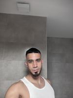 661002101: Chico busca chica en Barcelona