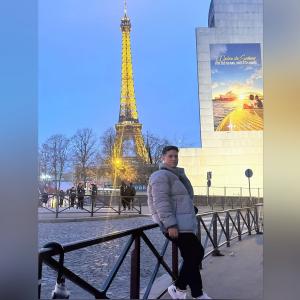 Chico busca chica en Cádiz: 