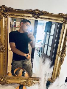 Chico busca chica en Asturias: 