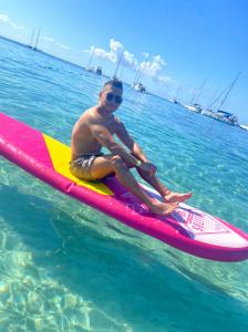 Chico busca chica en Sevilla: 