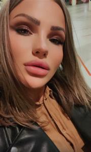 Chica busca chico en Almería: 