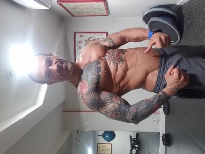 Chico busca chica en Zaragoza: 